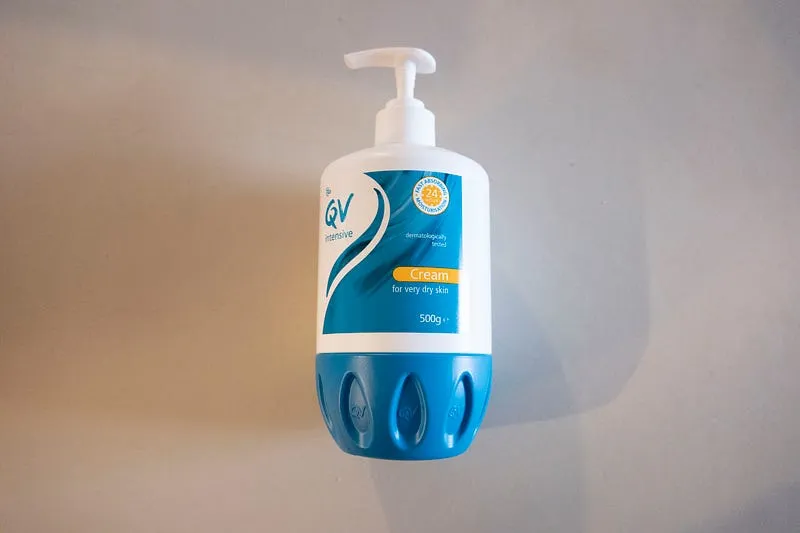 QV 重度修護精華乳霜